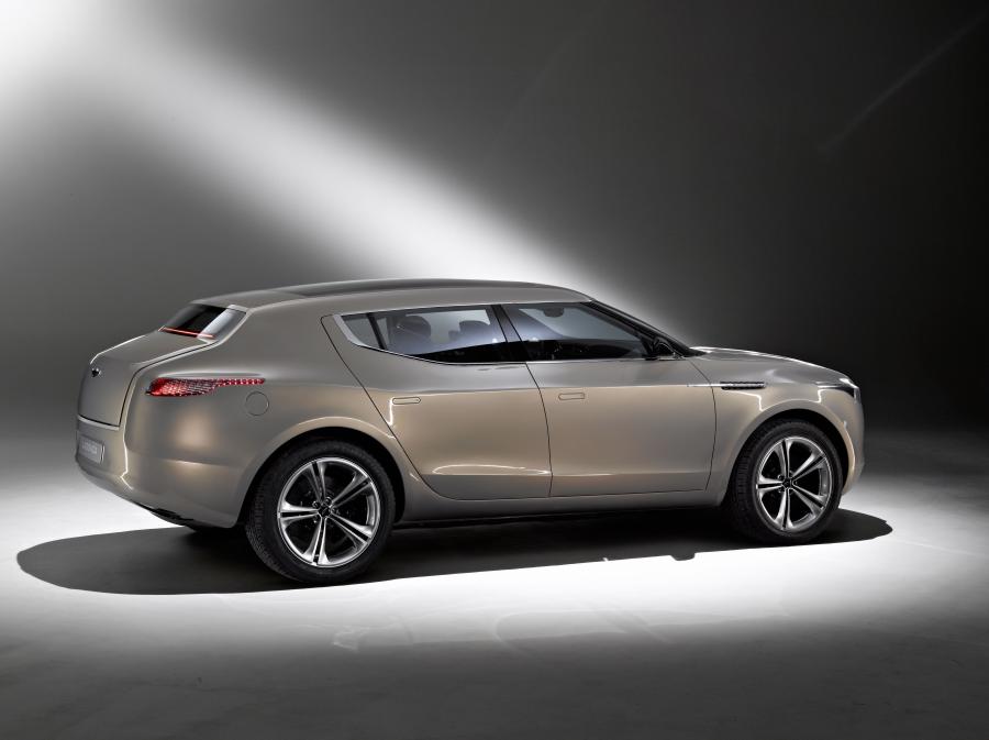  Aston Martin Lagonda Concept 2009 года  (фото 5 из 7)